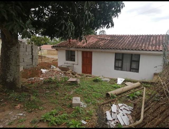 2 BEDROOM HOUSE FOR SALE IN KWAMASHU